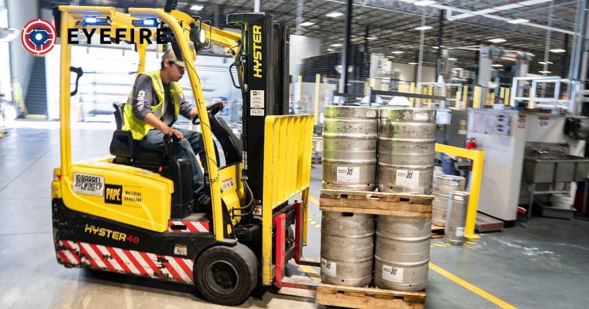 Cảm biến LiDAR hoạt động dựa trên nguyên lý phát xạ tia laser