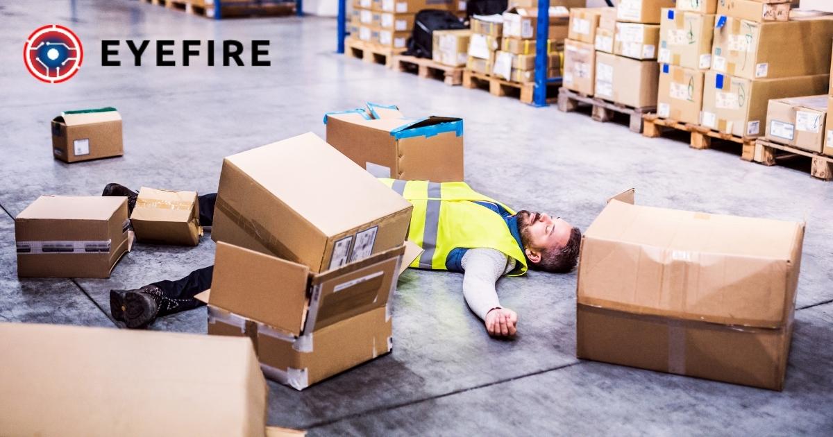 Nhiều tai nạn xảy ra ở nhà máy như ngất xỉu do mất sức hoặc va chạm với thiết bị máy móc